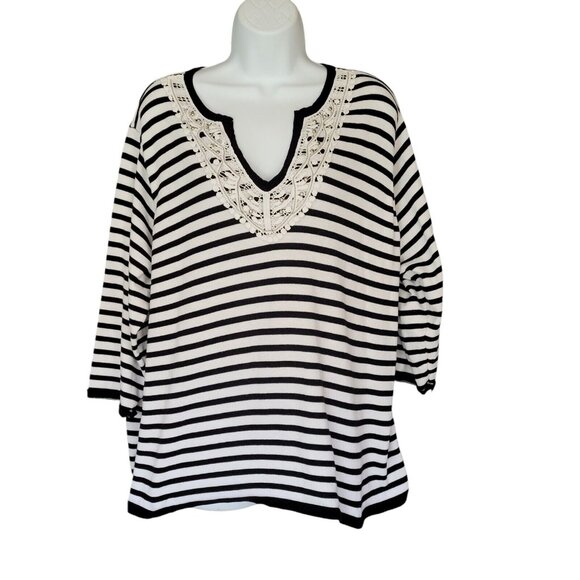 CD Daniels Tops - CD Daniels Blouse Womens 2X Beaded Lace V Neck 3/4 Sleeve Black White Stripe